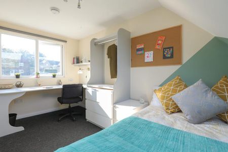 1 bedroom in a house share to rent - Photo 4