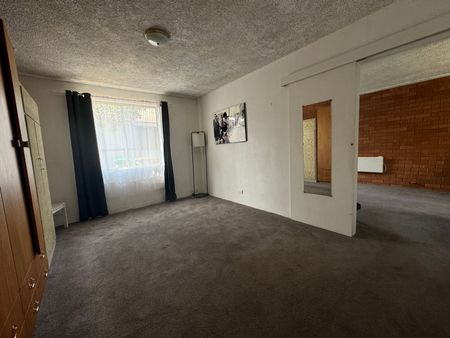 Home For Rent - Photo 3