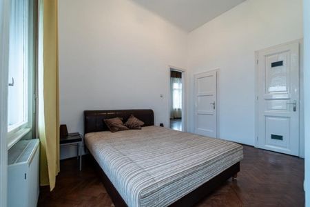 Kecskeméti utca - Fotó 5