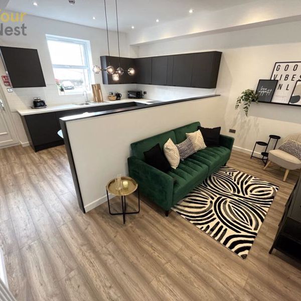 Room 4, Stanningley Road, Bramley, LS13 4AA - Photo 1