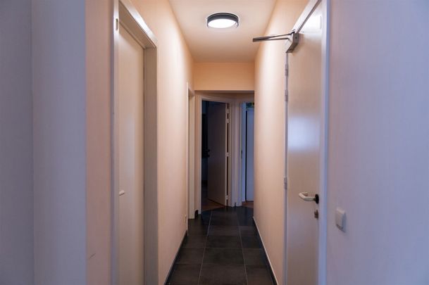 Ruim 2-slaapkamer appartement met terras te Turnhout. - Foto 1