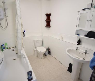 2 bedroom apartment to rent - Photo 6