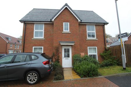 3 bedroom semi-detached house to rent - Photo 5