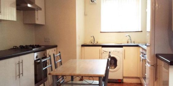 7 bedroom terraced house to rent - Photo 3