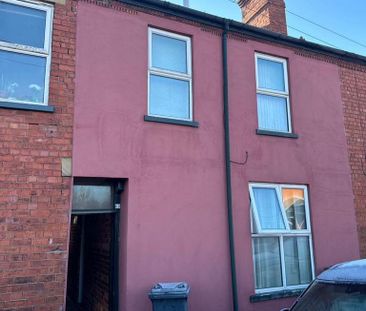 1 bedroom in a house share to rent - Photo 5