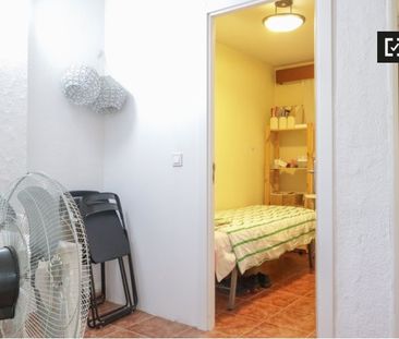 madrid, Community of Madrid 28032 - Photo 5