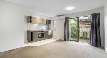 Three Kings flat - Photo 2