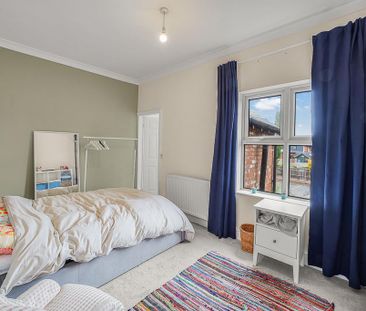 3 bedroom semi-detached house to rent - Photo 6