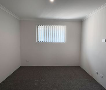 Near New Luxury 4x2 Home&excl; - Photo 1