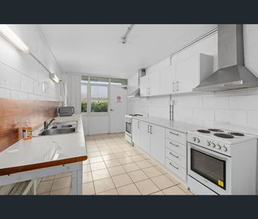 11/9 Bayliss Street, Toowong, Qld 4066 - Photo 6