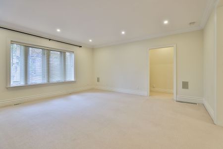 For Lease - 119 Chaplin Crescent Unit# Main, Toronto, Ontario - Photo 4