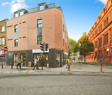 1 bedroom in a flat share to rent - Photo 1