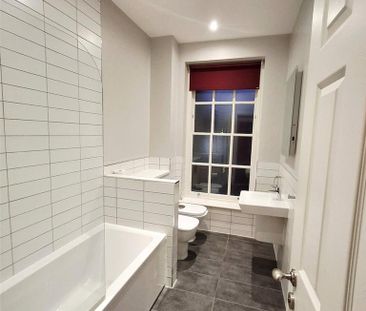 4 bedroom terraced house to rent - Photo 2