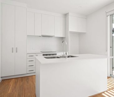 Brand New, Light-Filled Home in a Prime Location - Photo 4