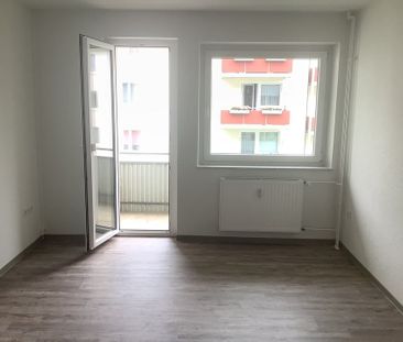Lichtdurchflutete 2-Zimmer Wohnung in Bielefeld Sieker! - Photo 1