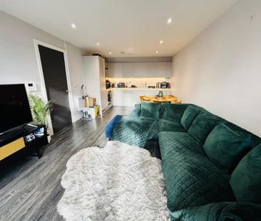 2 bedroom flat to rent - Photo 3