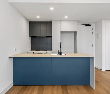 Brand New Living in the Heart of North Melbourne - Photo 3