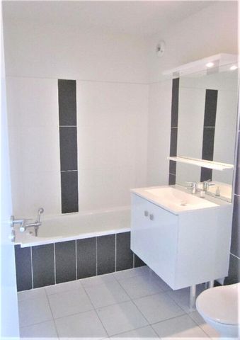 Location Appartement 2 pièces 41m² DOUAI 59500 - Photo 2
