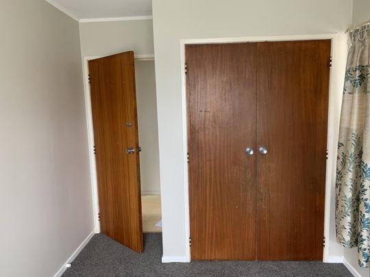 Cozy 2 Bedroom 1 Bathroom Unit - Photo 1