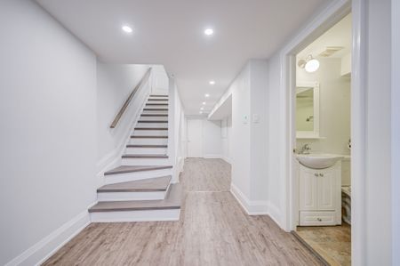 For Lease - 16 Gauguin Avenue, Vaughan, Ontario - Photo 3