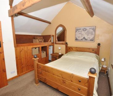 2 bedroom detached house to rent - Photo 2