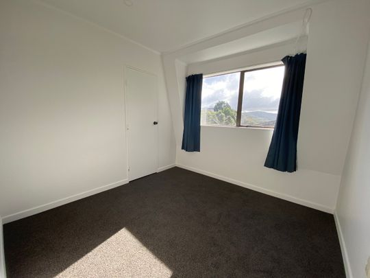 64 Churton Drive, Churton Park - Photo 1