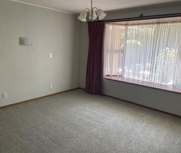 Sunny & Private Unit in Gladstone - Photo 2