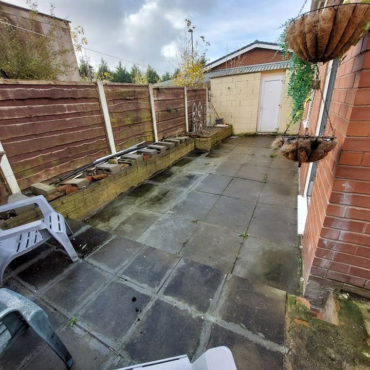 3 Bed Flat, Littleton Road, M7 - Photo 1