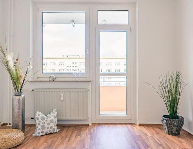 Zeit zu Zweit genießen - Schöne 2-Raum-Wohnung mit Balkon - Photo 1