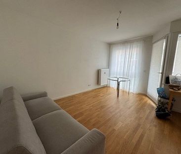 Zentrale 1-Zimmerwohnung mit Einbauküche - Photo 1