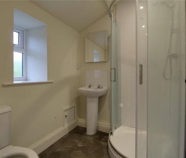 2 bedroom semi-detached house to rent - Photo 6