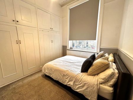 2 bedroom apartment to rent - Photo 4