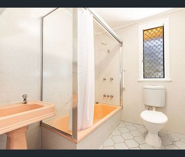 57 Palmerston Street, Currajong, Qld 4812 - Photo 3