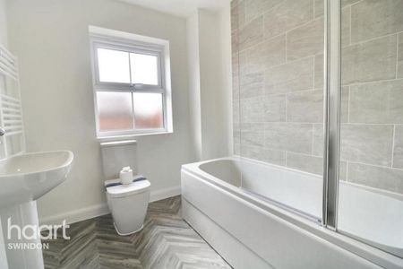 3 bedroom semi-detached house to rent - Photo 5