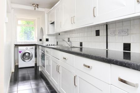 1 bedroom ground floor flat to rent - Photo 5