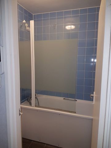 Room in a Shared Flat, Simmons House, N7 - Photo 3