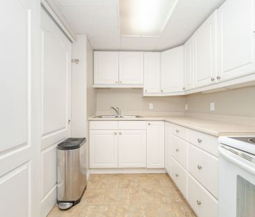 For Lease - 799 Silverthorn Mill Avenue, Mississauga, Ontario - Photo 3