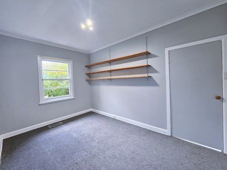 Newly Renovated Family Home with Standalone Office in the Heart of Blackburn - Photo 4