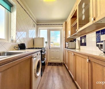 3 bedroom bungalow - semi detached - Photo 6