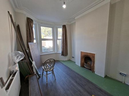 4 bedroom terraced house to rent - Photo 2