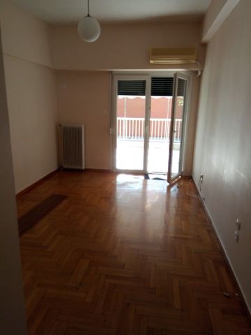 Studio/Γκαρσονιέρα για ενοικίαση Πάτρα - Κέντρο (Πάτρα) - Φωτογραφία 4
