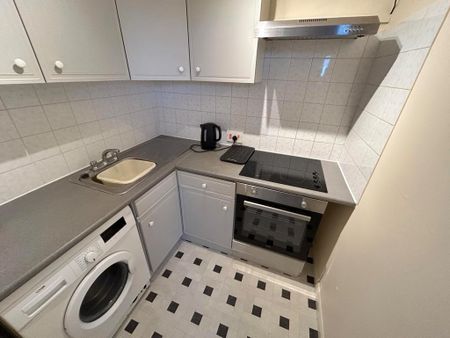 1 bedroom flat to rent - Photo 3