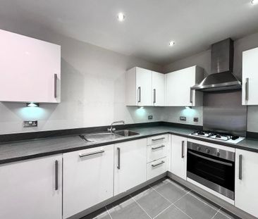 3 bedroom semi-detached house to rent - Photo 1