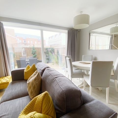 3 Bedroom Home – Medium Let - Photo 1