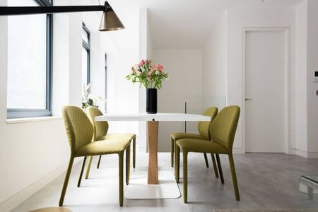 York Buildings - Photo 2