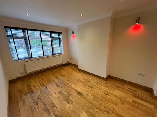 3 bedroom semi-detached house to rent - Photo 1