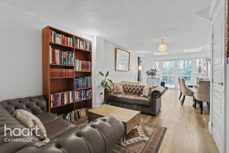 5 bedroom townhouse to rent - Photo 3