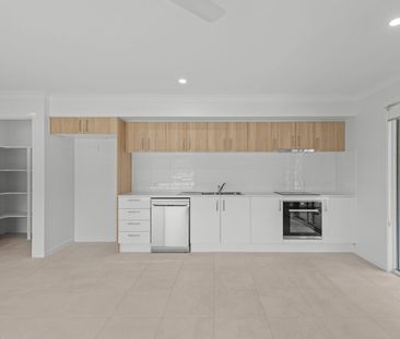 23B Zamia Close, Upper Caboolture, Qld 4510 - Photo 4