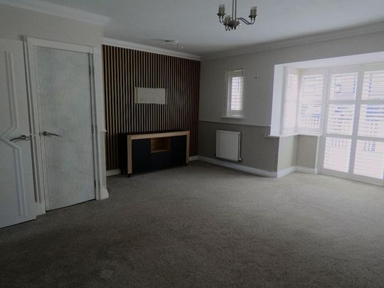 5 bedroom townhouse to rent - Photo 1