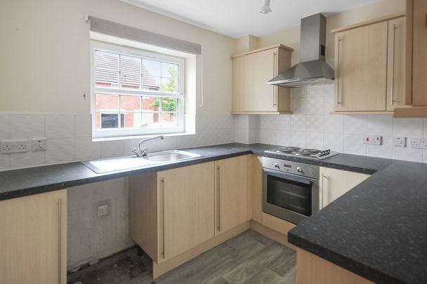 Champs Sur Marne, Bristol, Gloucestershire, BS32 9BL - Photo 1